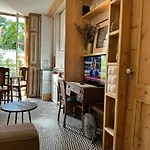 Charming Studio In The City Center - With Terrace