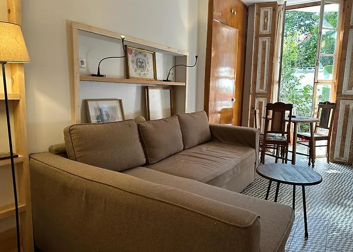 Charming Studio In The City Center - With Terrace
