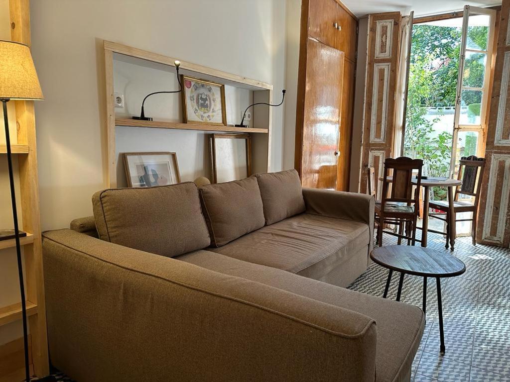 Charming In The Center - With Terrace Apartment *